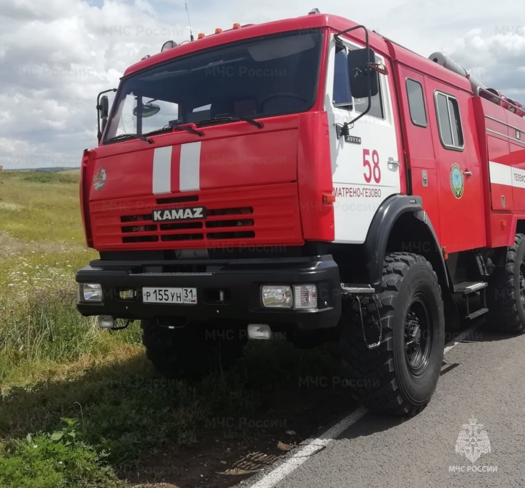 Спасатели МЧС России приняли участие в ликвидации ДТП на автодороге «Пирогово-Иващенково» Алексеевского городского округа